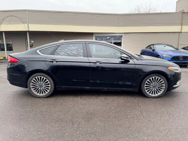Vehicle image 5 of 19