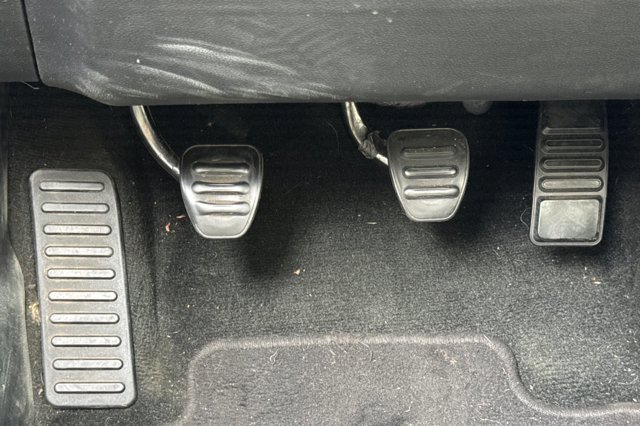 Vehicle image 30 of 54