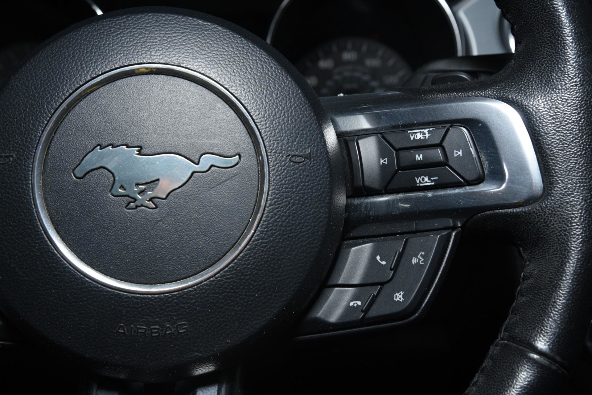 Vehicle image 22 of 29