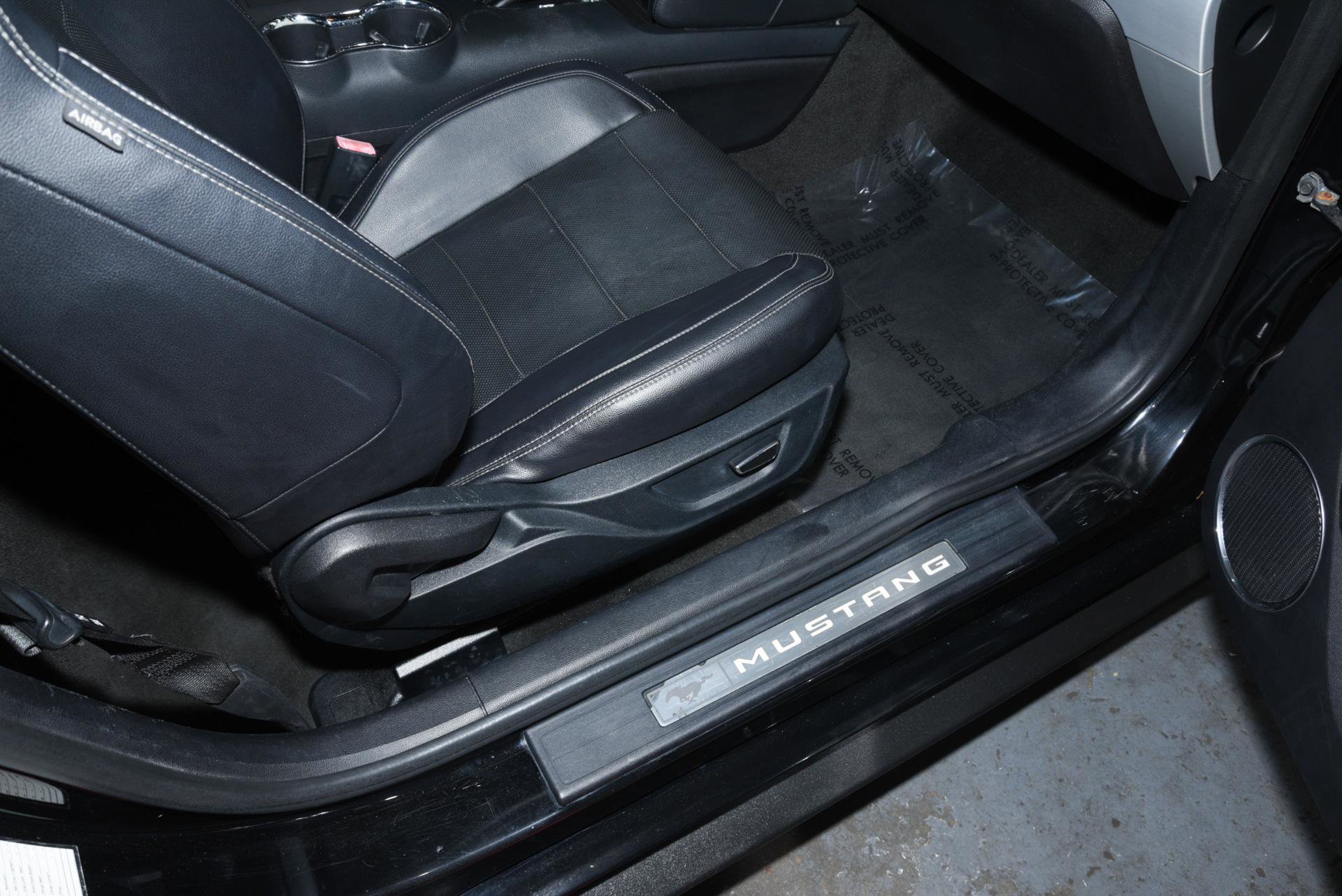 Vehicle image 12 of 29