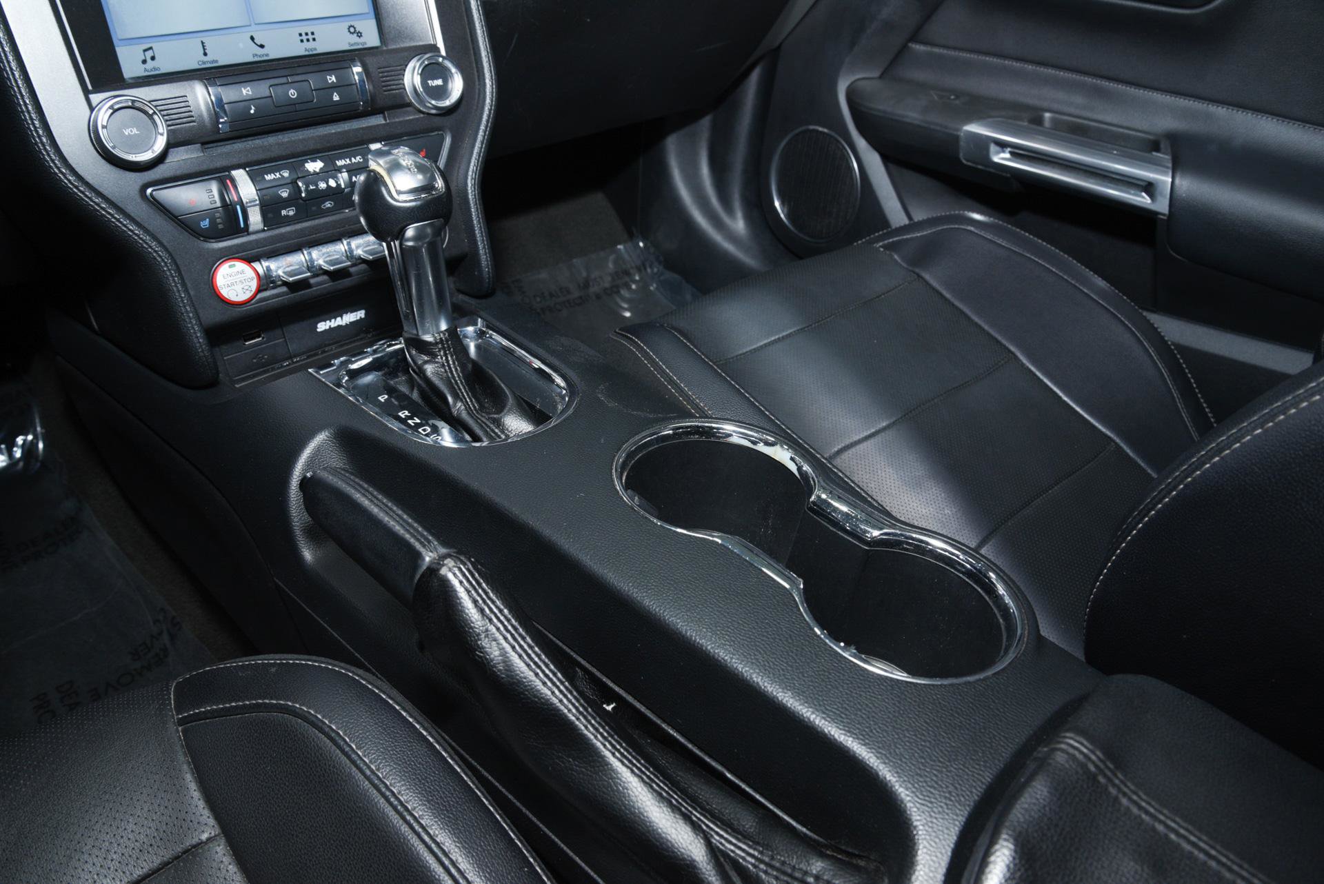 Vehicle image 15 of 29