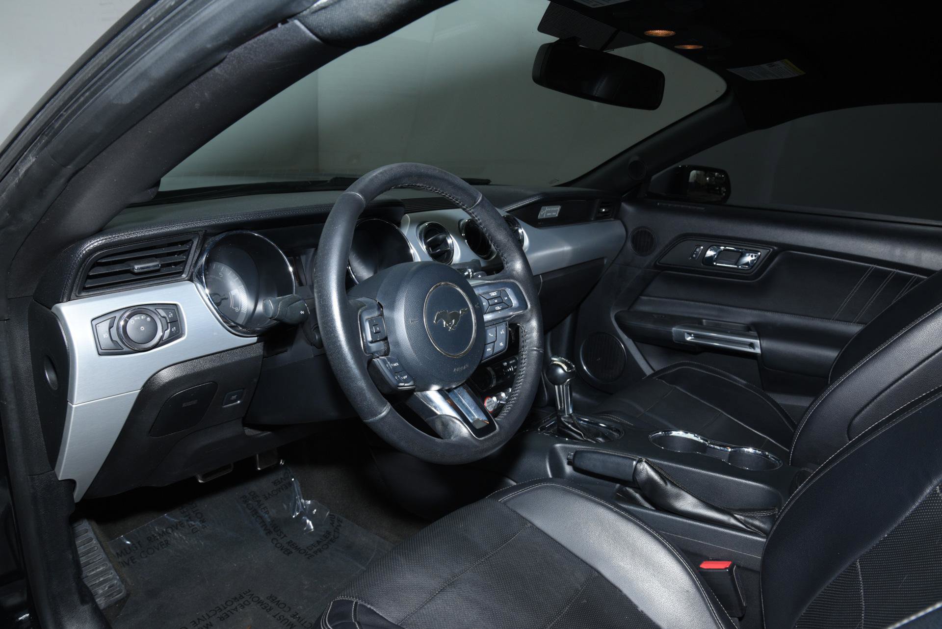 Vehicle image 14 of 29