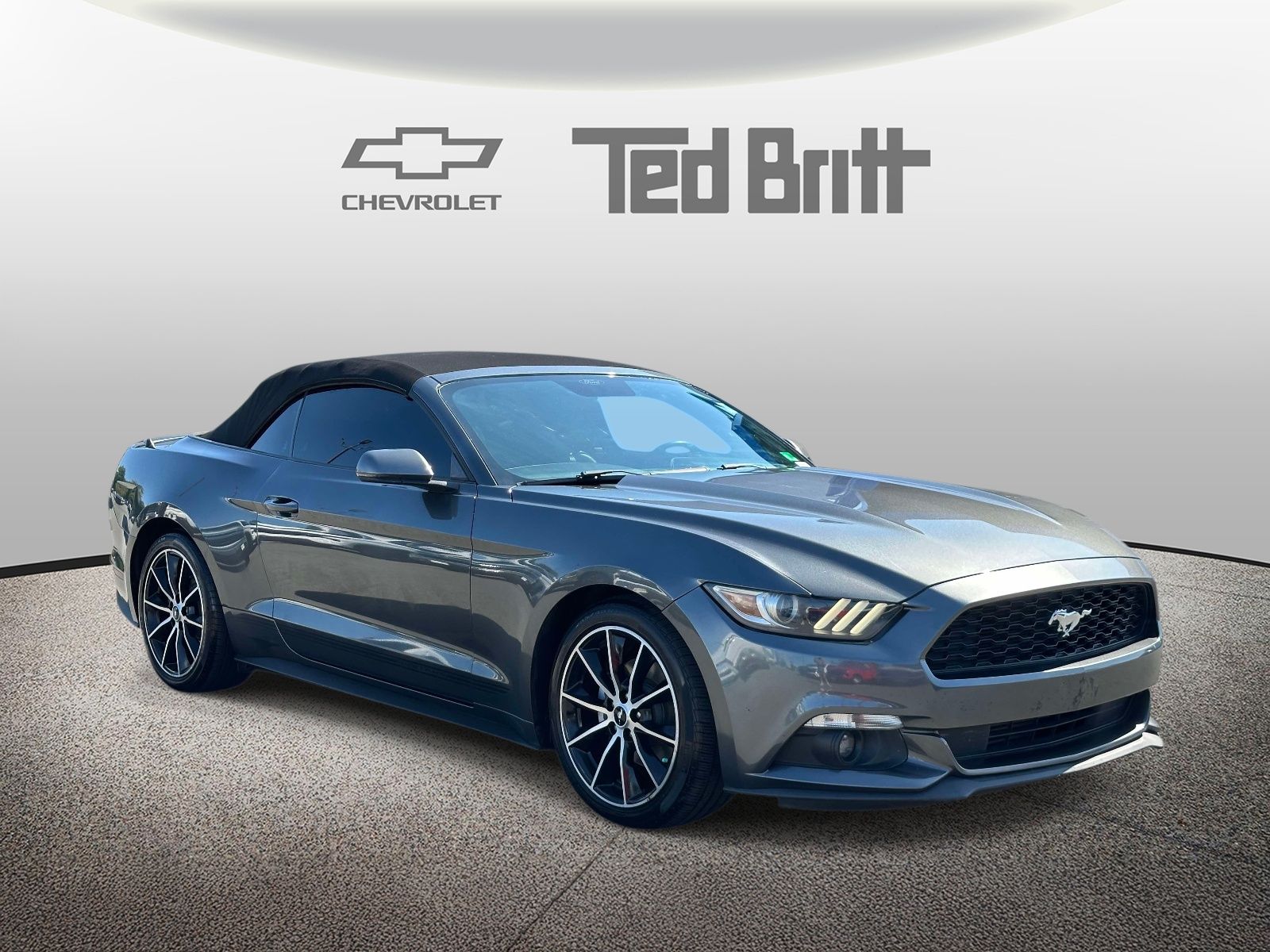 2017 Ford Mustang EcoBoost Premium Image 3 of 30