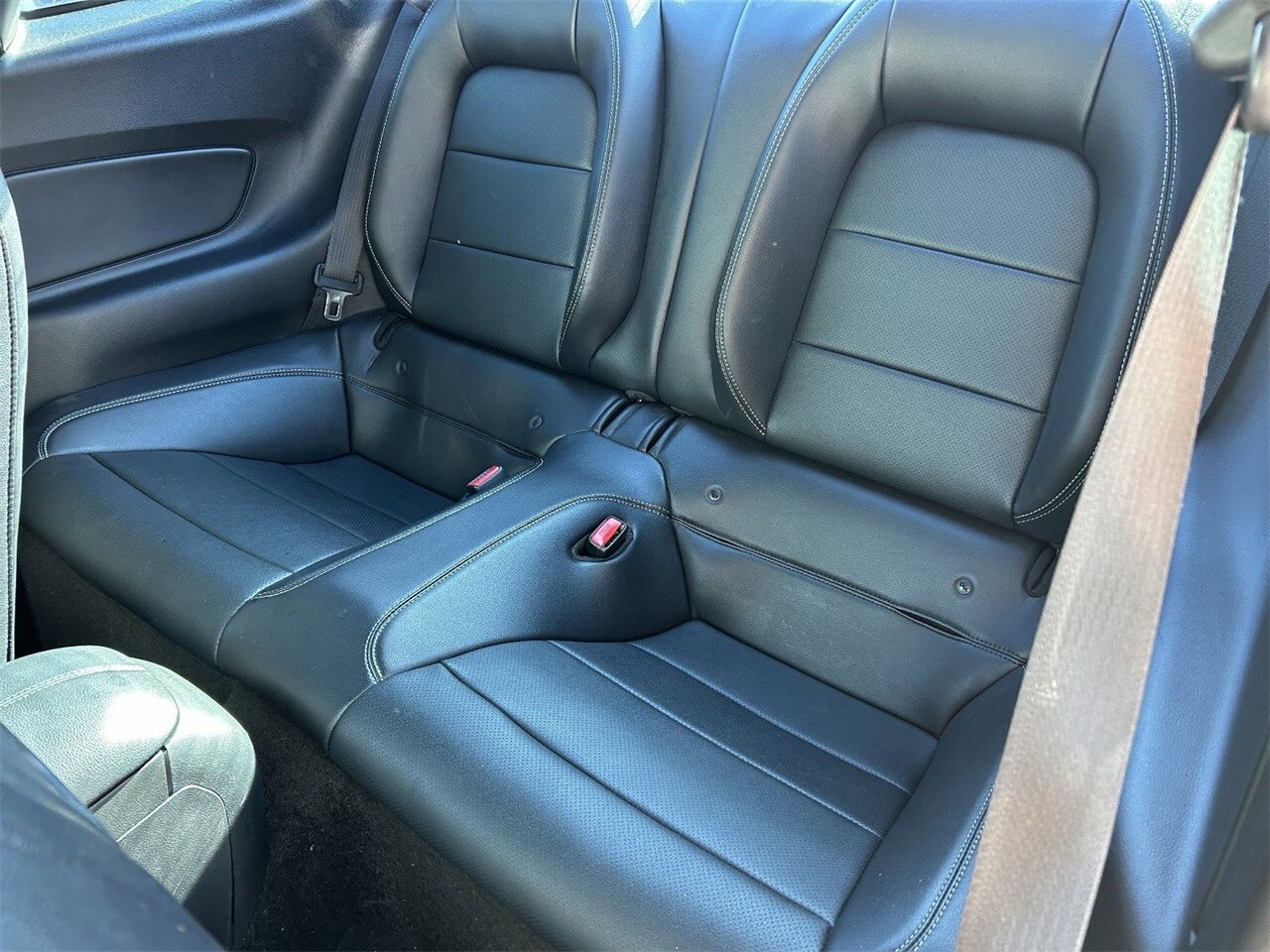 2017 Ford Mustang EcoBoost Premium Image 12 of 35