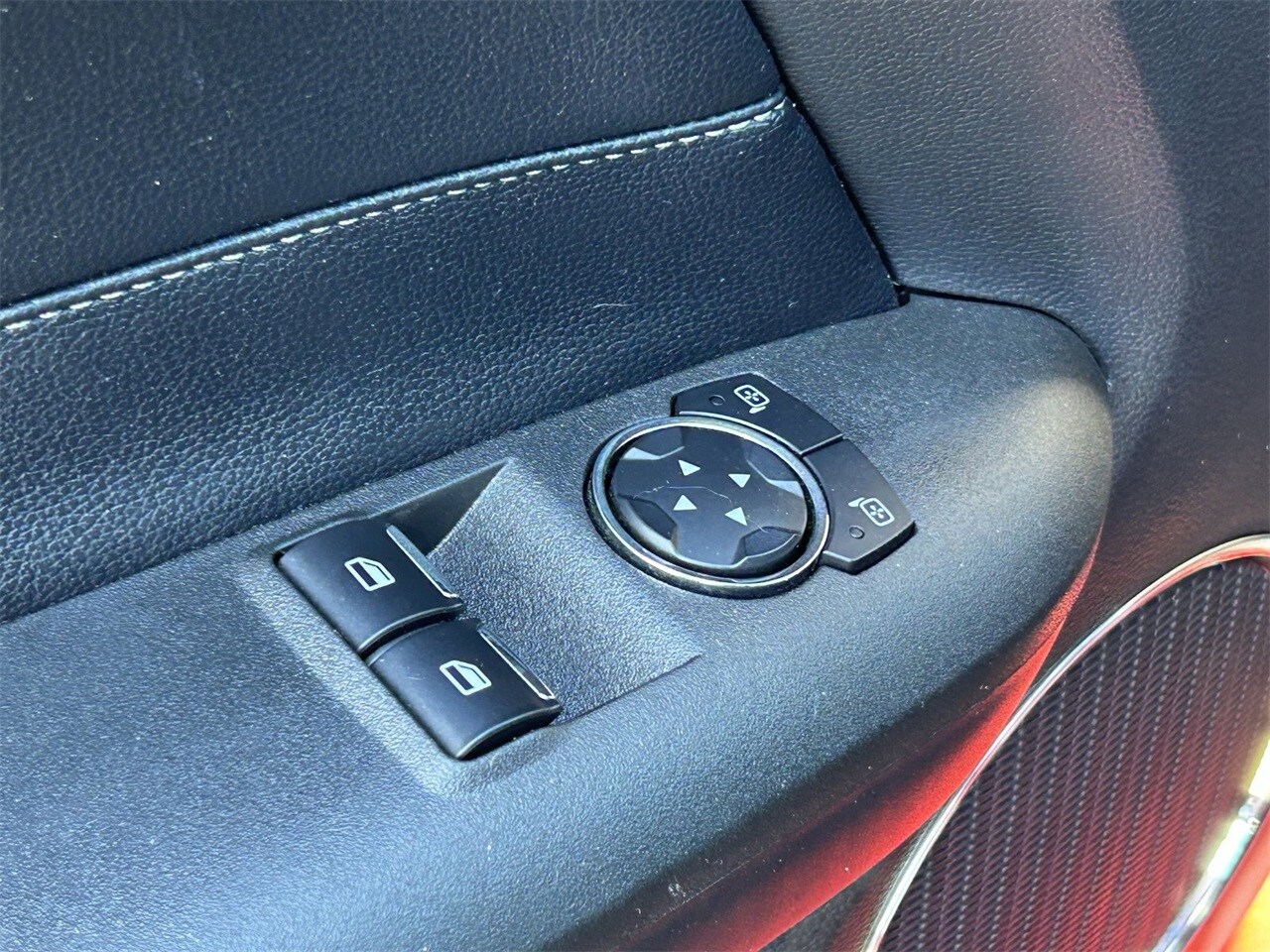 2017 Ford Mustang EcoBoost Premium Image 27 of 35