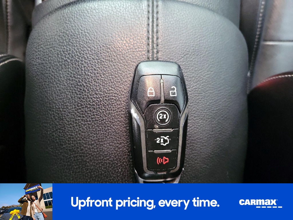 2017 Ford Mustang EcoBoost Premium Image 17 of 25