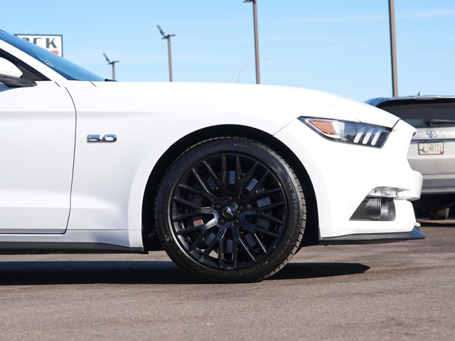 2017 Ford Mustang GT Image 10 of 27