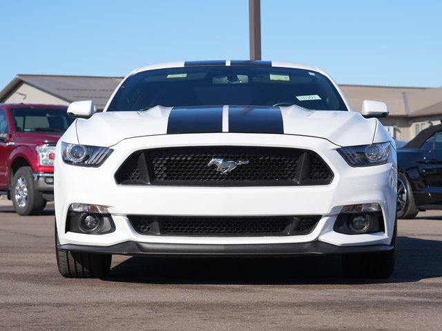 2017 Ford Mustang GT Image 3 of 27