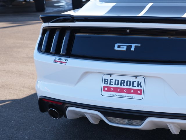 2017 Ford Mustang GT Image 7 of 27