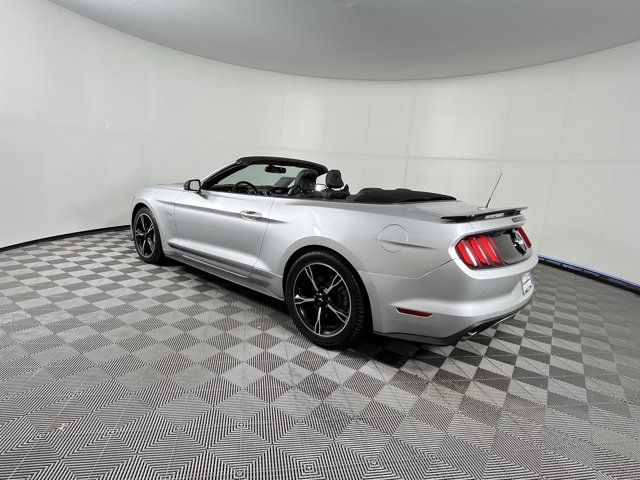 2017 Ford Mustang GT Premium Image 7 of 20