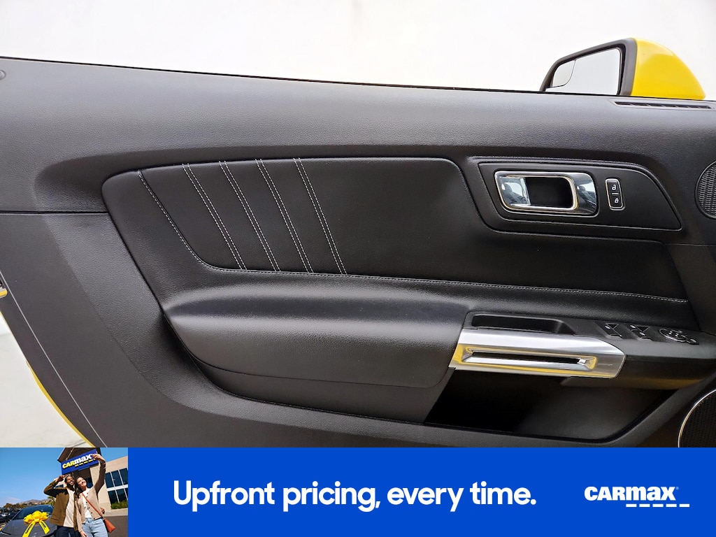 2017 Ford Mustang GT Premium Image 25 of 27