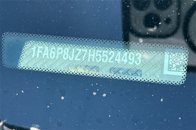 Vehicle image 27 of 36