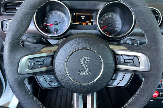 Vehicle image 14 of 36