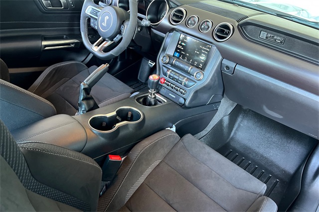 Vehicle image 29 of 36