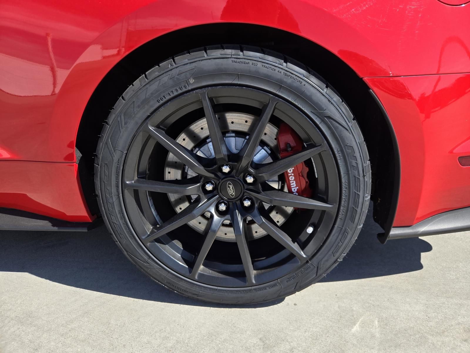 2017 Ford Mustang Shelby GT350 Image 7 of 28