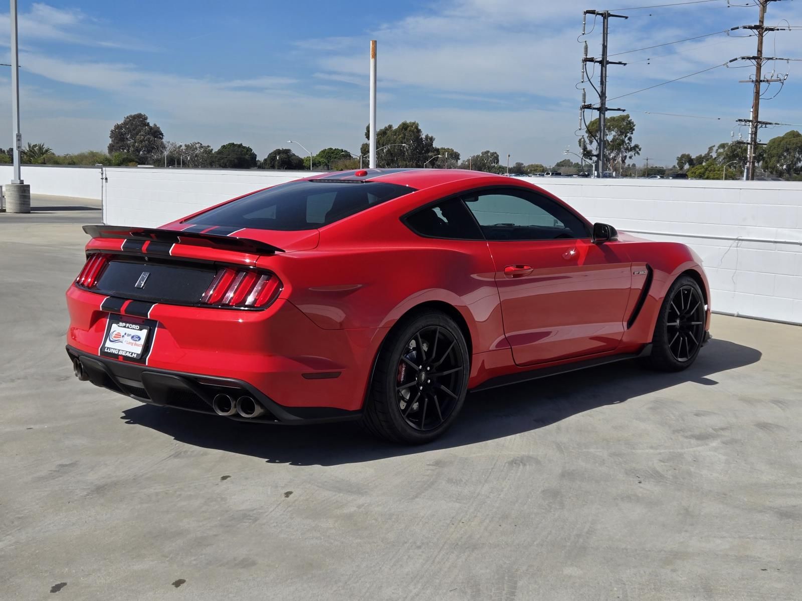 2017 Ford Mustang Shelby GT350 Image 3 of 28