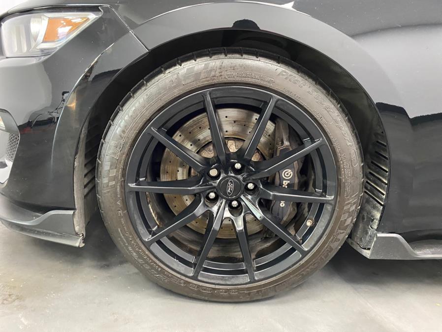 2017 Ford Mustang Shelby GT350 Image 19 of 48