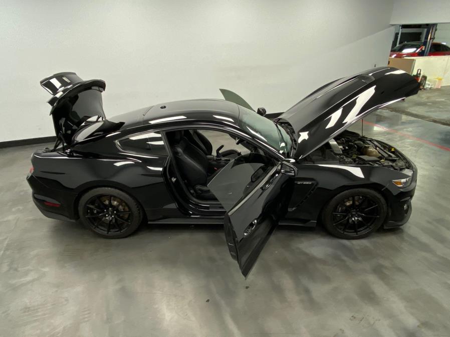 2017 Ford Mustang Shelby GT350 Image 10 of 48