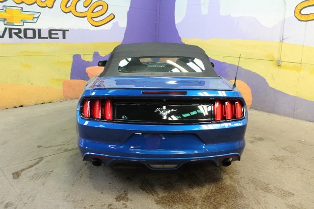 Vehicle image 10 of 31