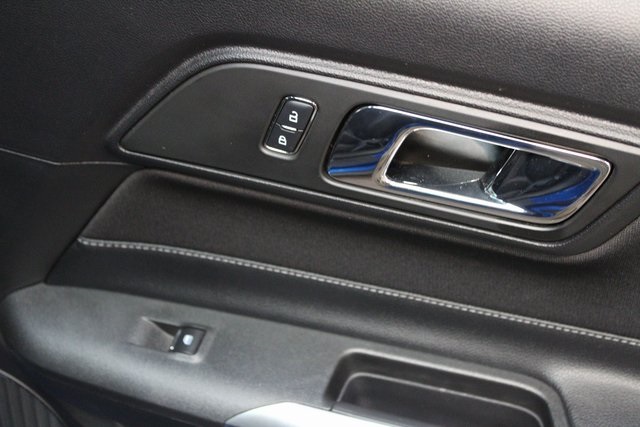 Vehicle image 27 of 31