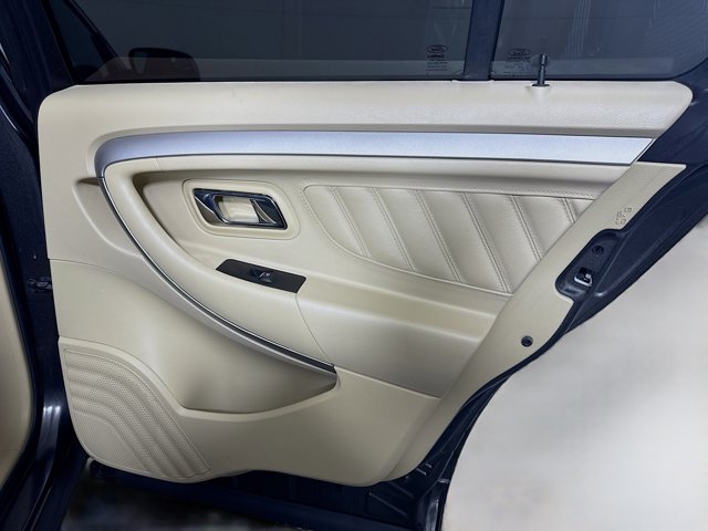 2017 Ford Taurus SE Image 29 of 34