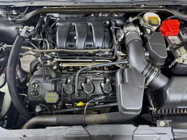 2017 Ford Taurus SE Image 8 of 34