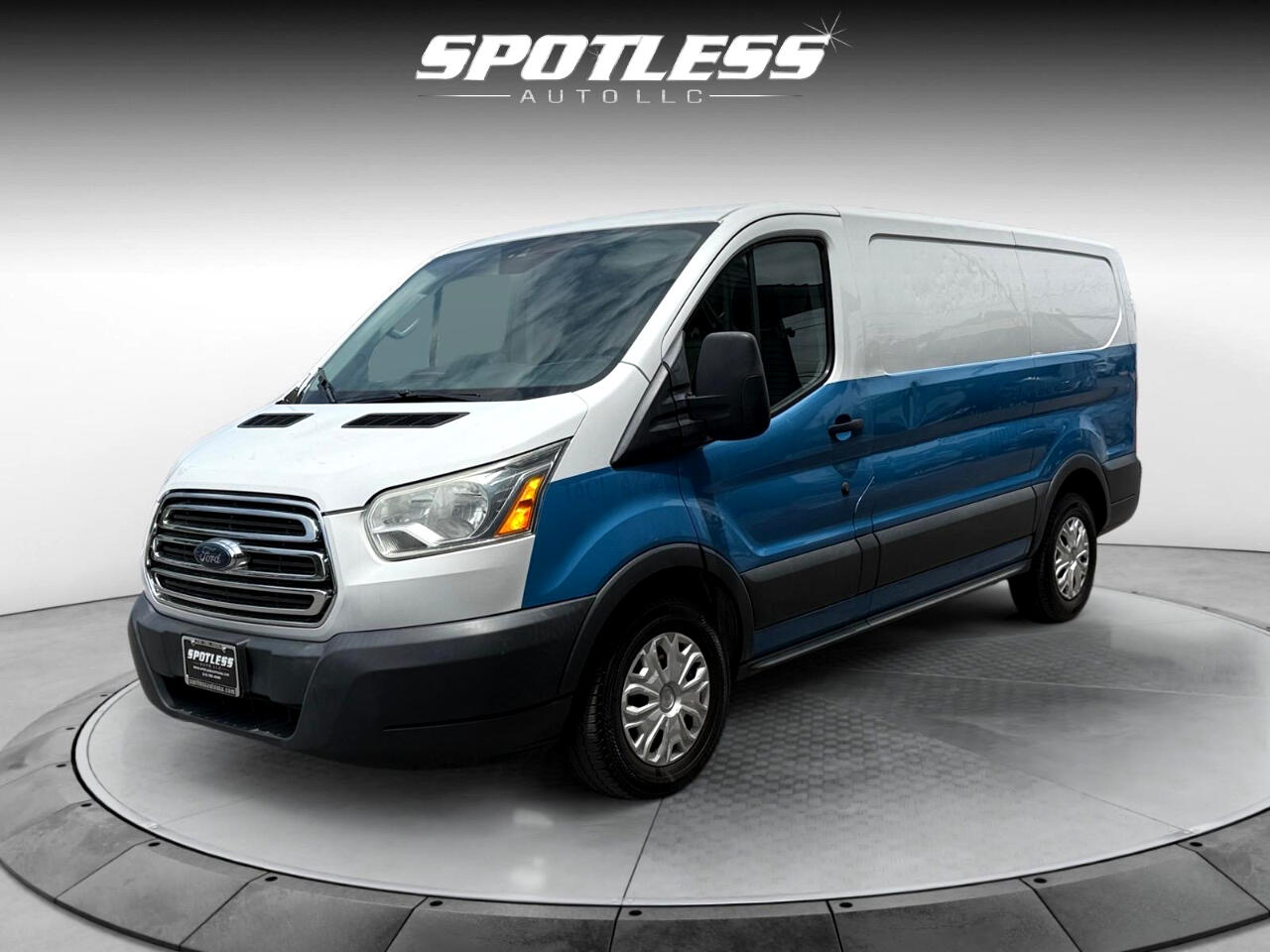 Vehicle image 2 of 24