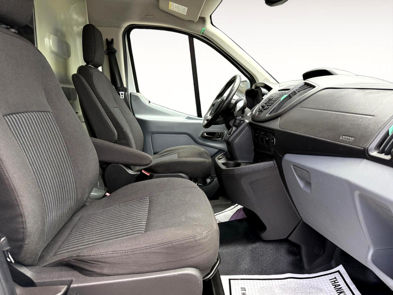 Vehicle image 18 of 24