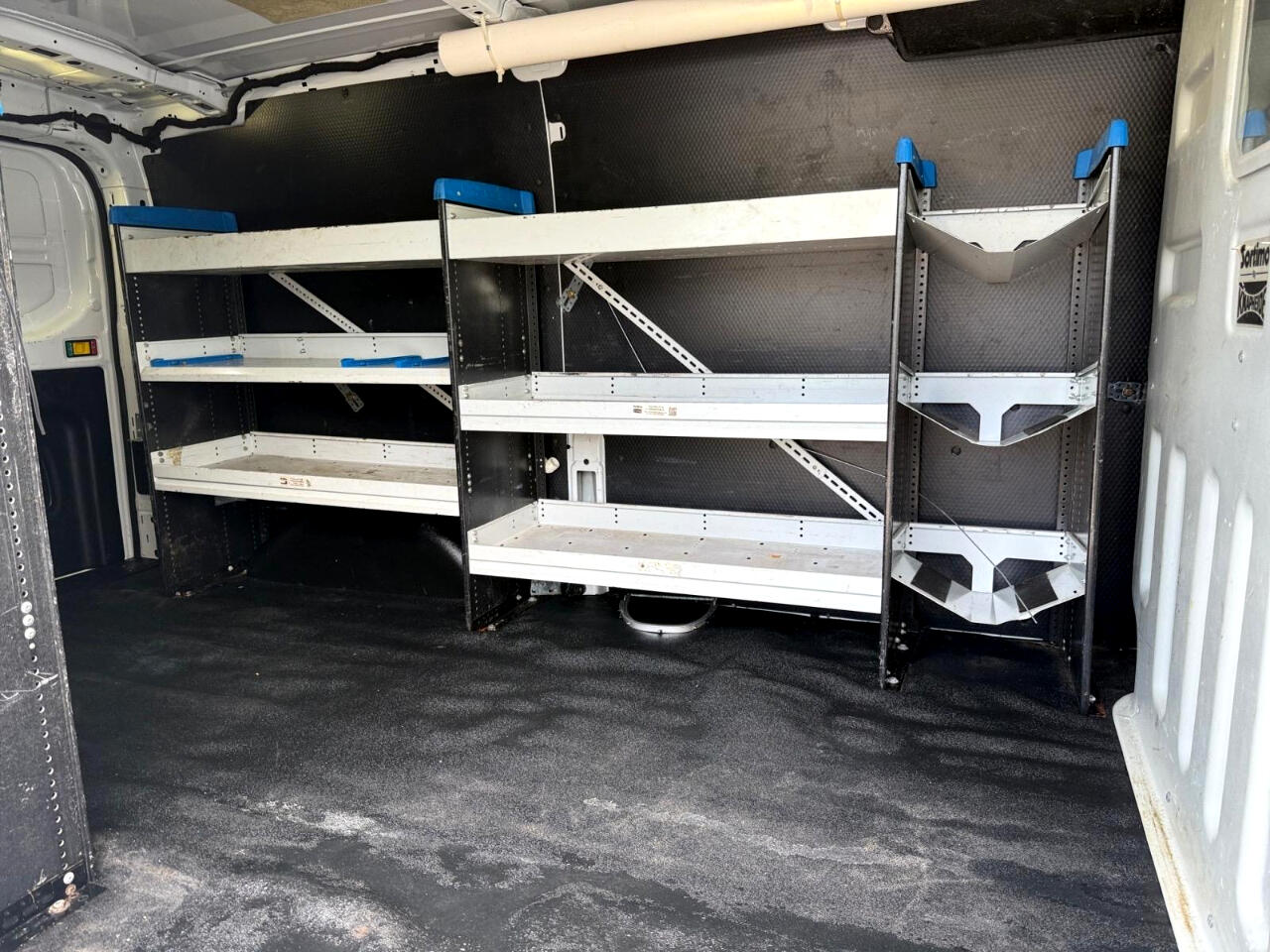 Vehicle image 23 of 24