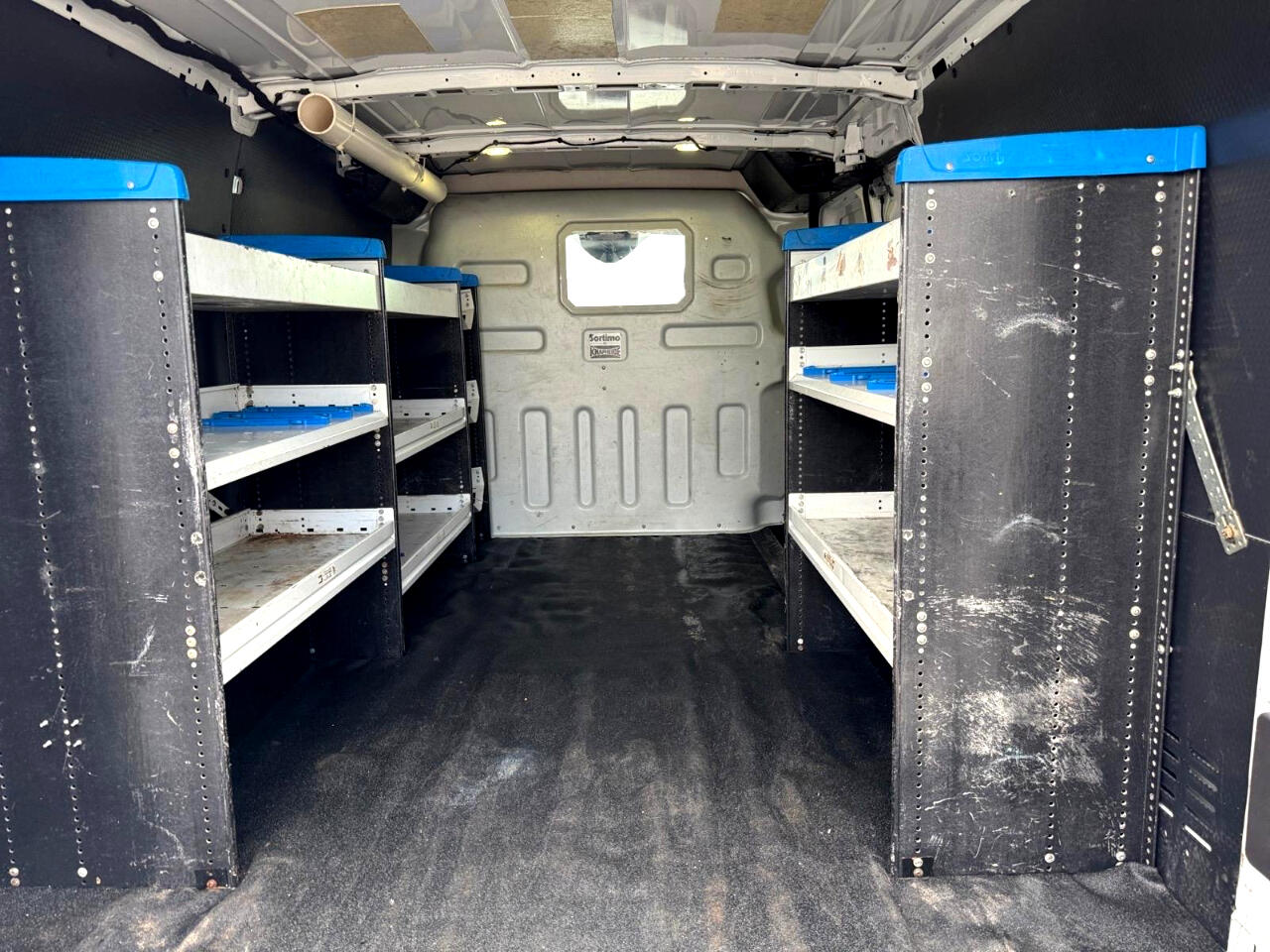 Vehicle image 22 of 24