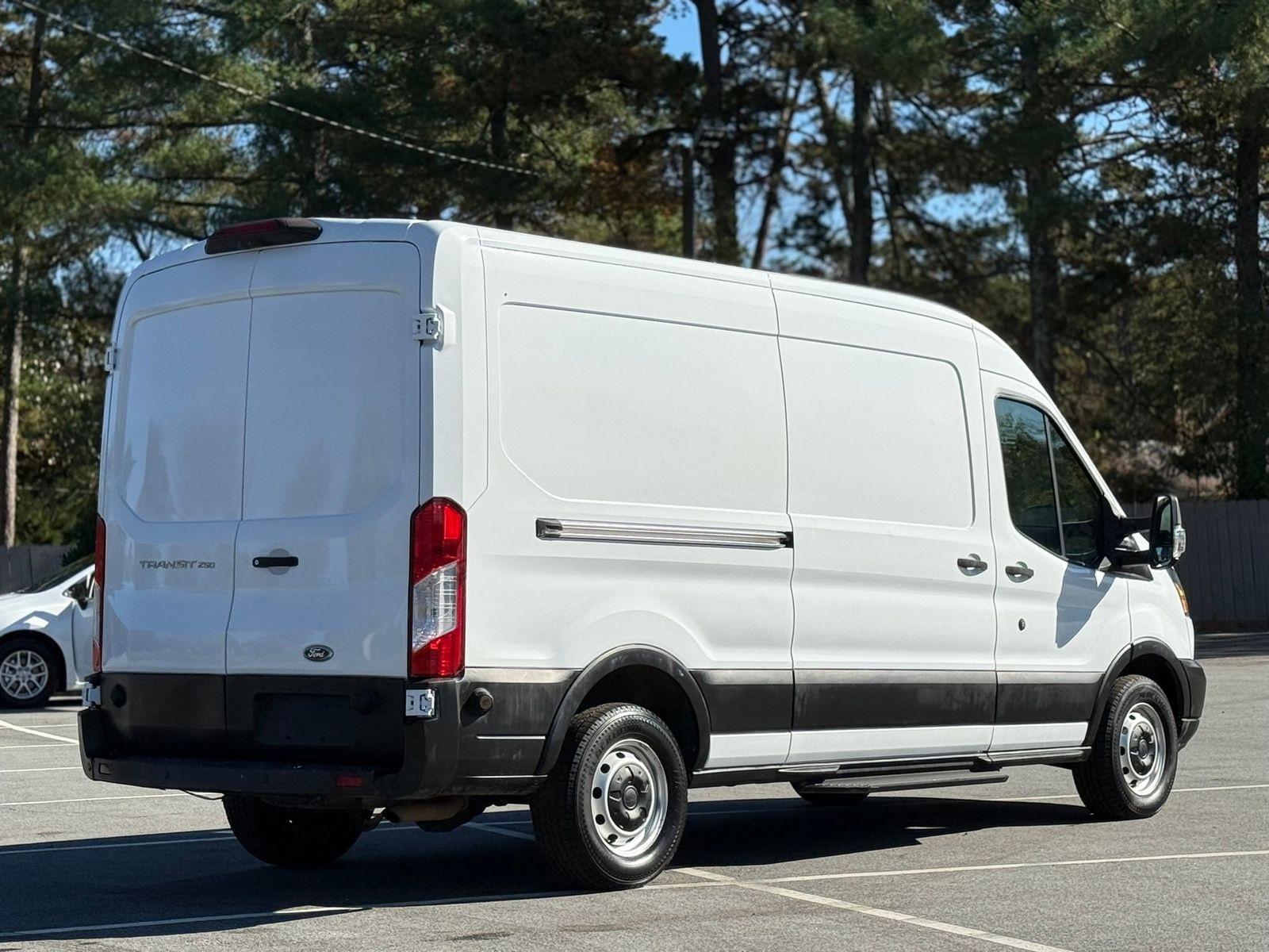 Vehicle image 3 of 42
