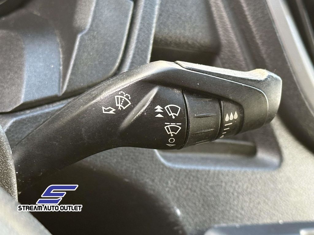 2017 Ford Transit XLT Image 22 of 35