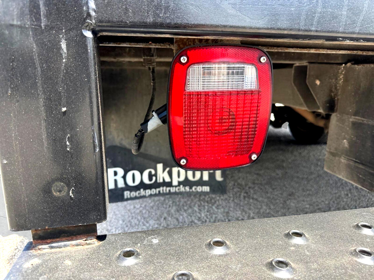 Vehicle image 14 of 25