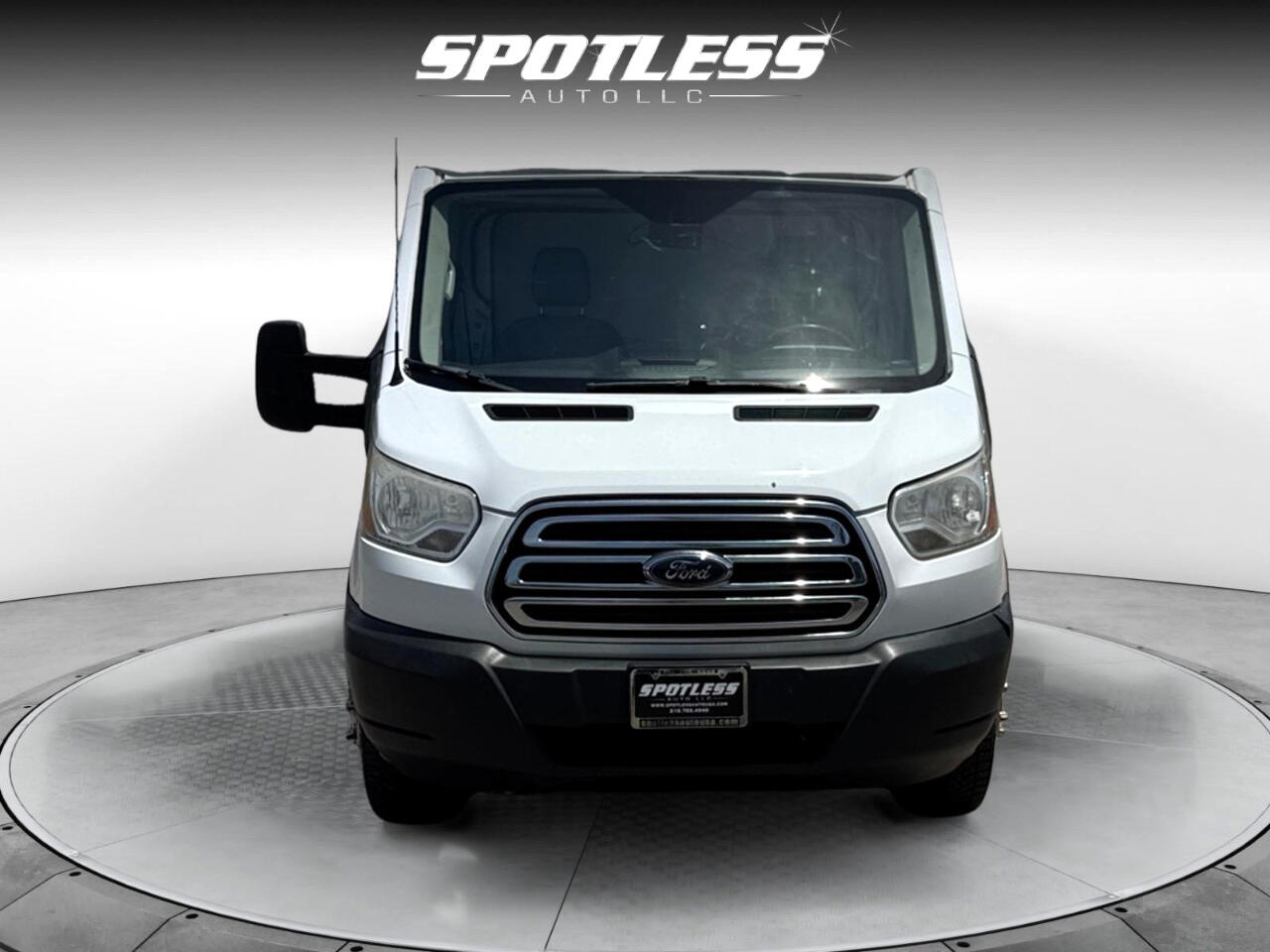 Vehicle image 4 of 25