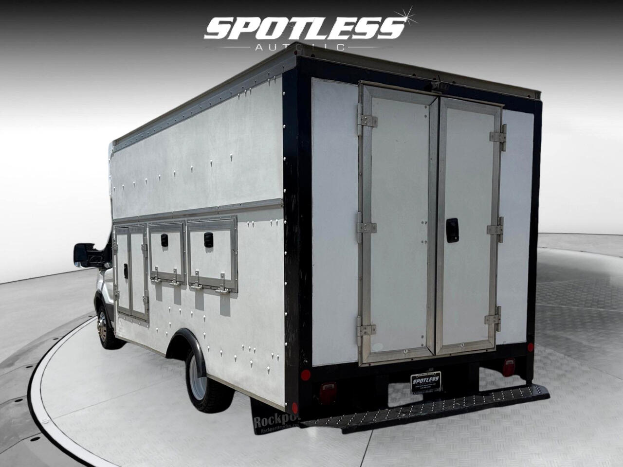 Vehicle image 11 of 25