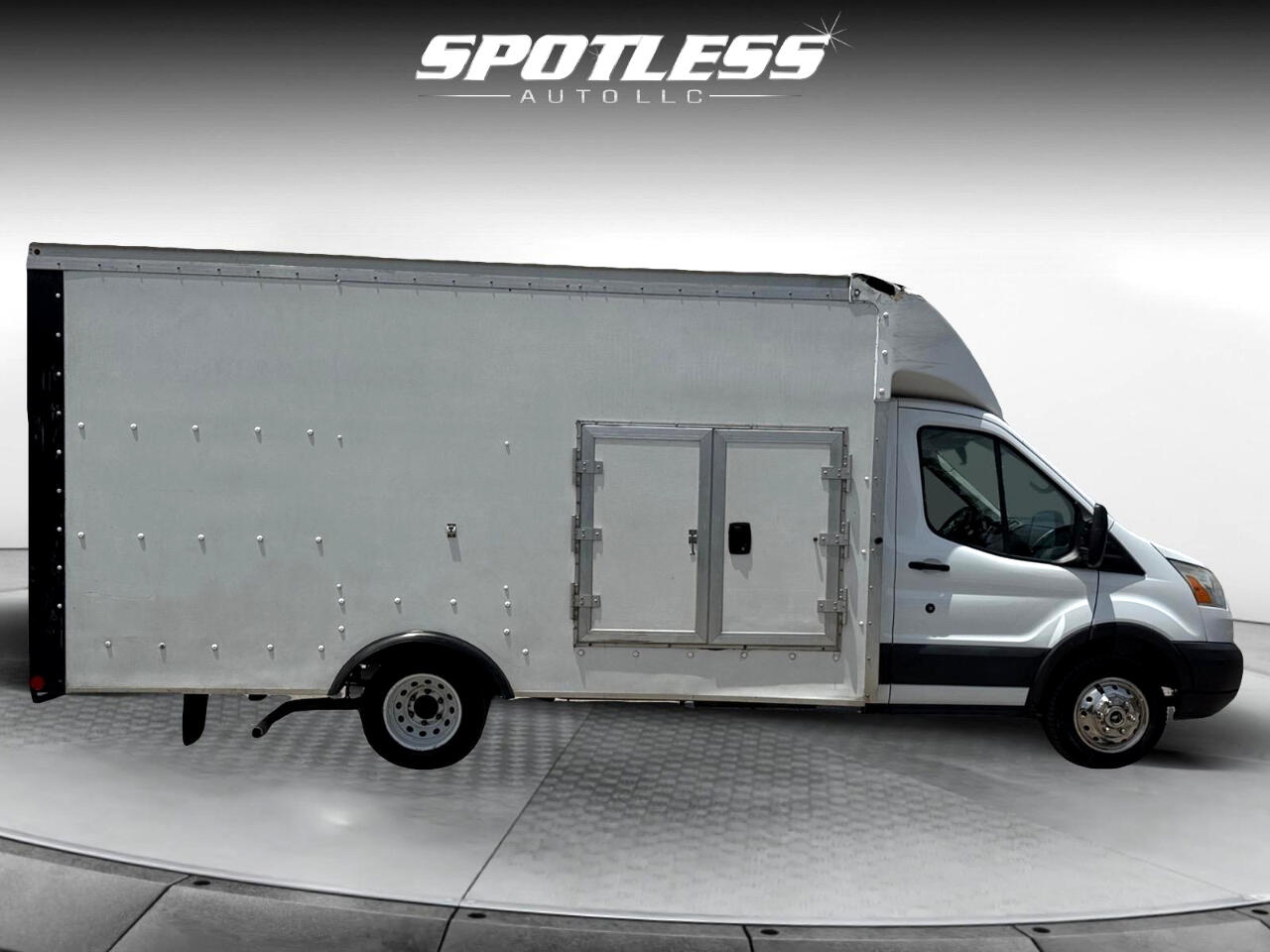Vehicle image 7 of 25