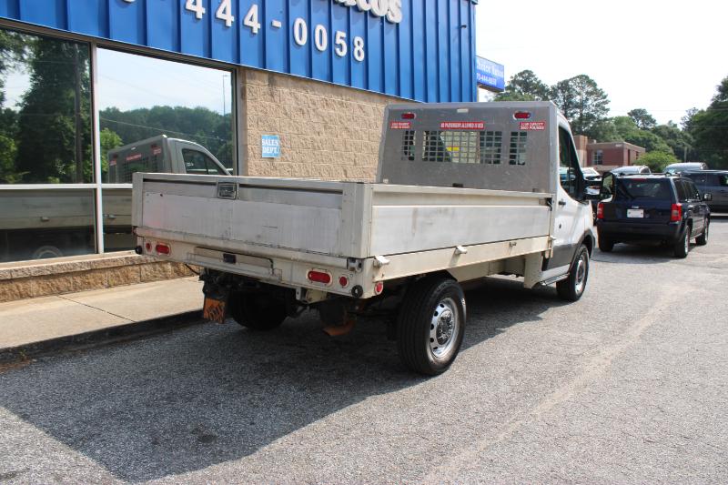 Vehicle image 3 of 19