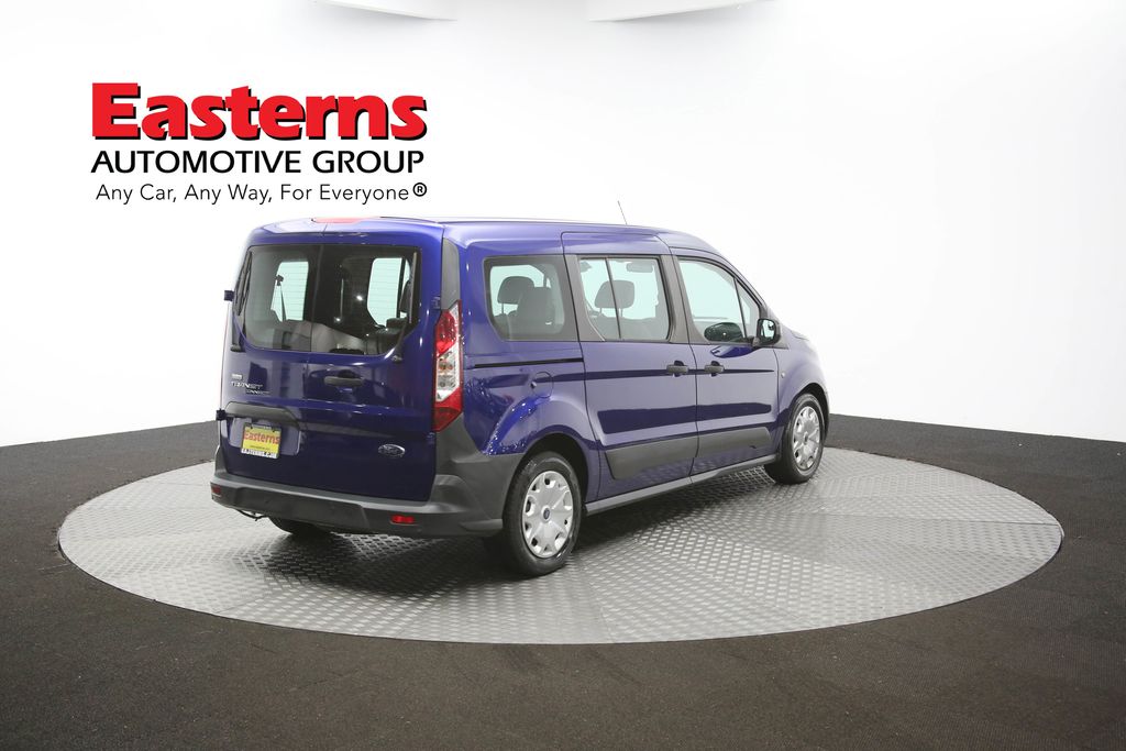 Vehicle image 21 of 60