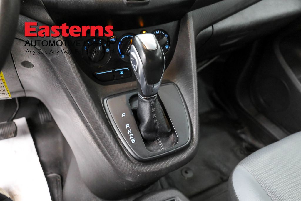 Vehicle image 43 of 60