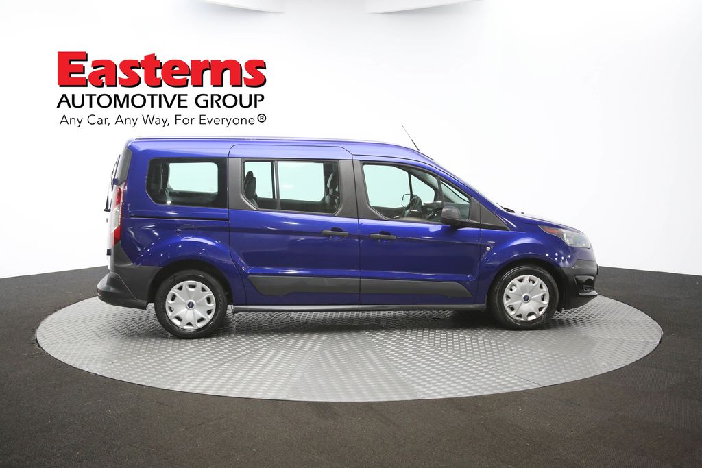 Vehicle image 17 of 60