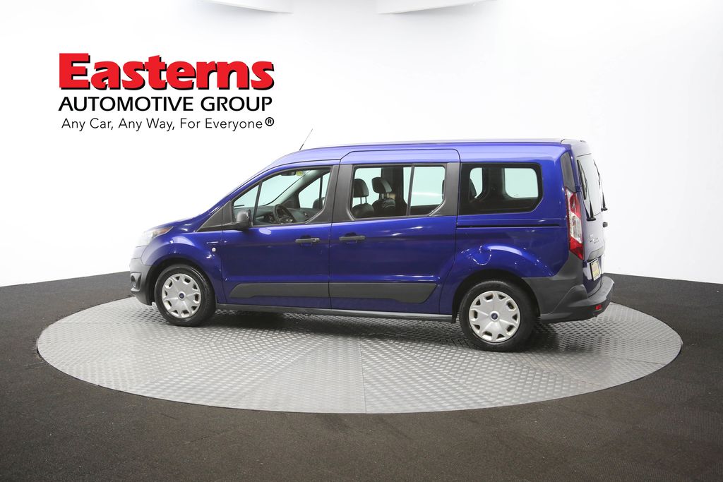 Vehicle image 33 of 60