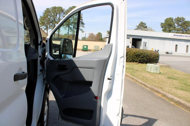 Vehicle image 16 of 22