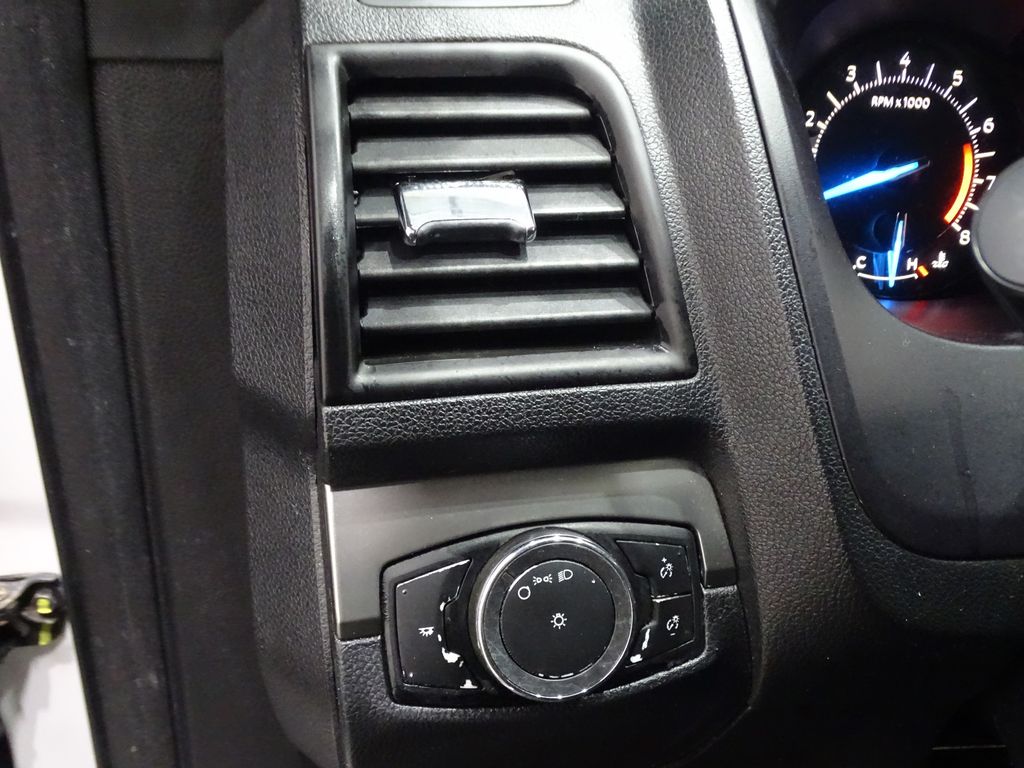Vehicle image 13 of 38