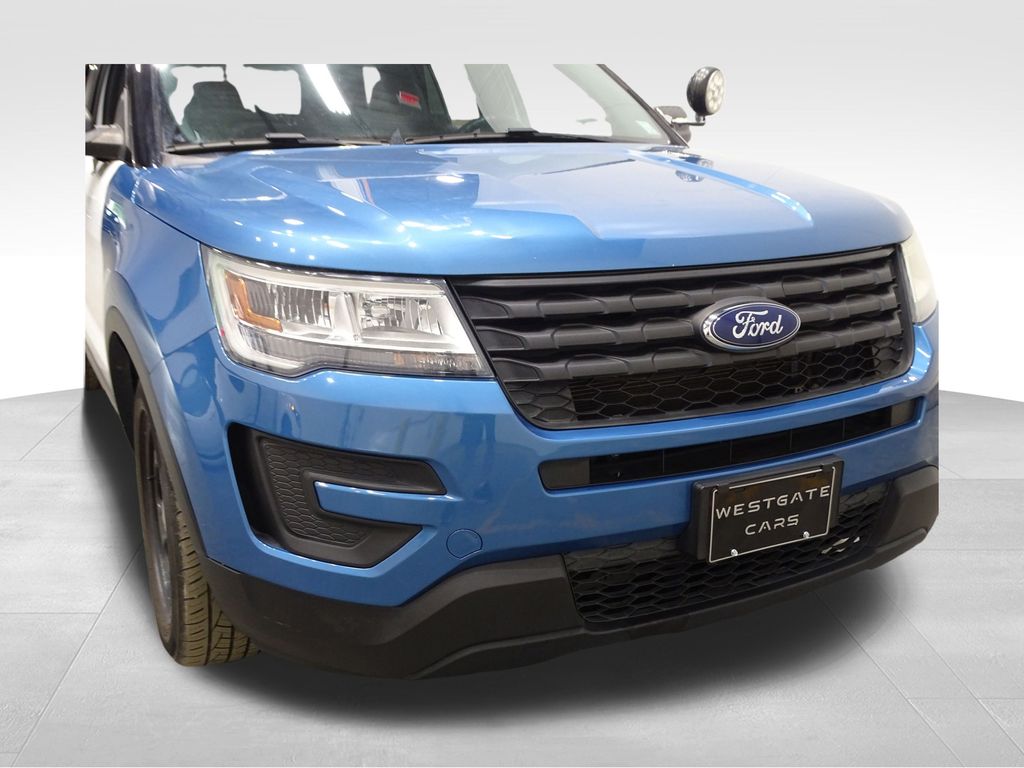 Vehicle image 32 of 38
