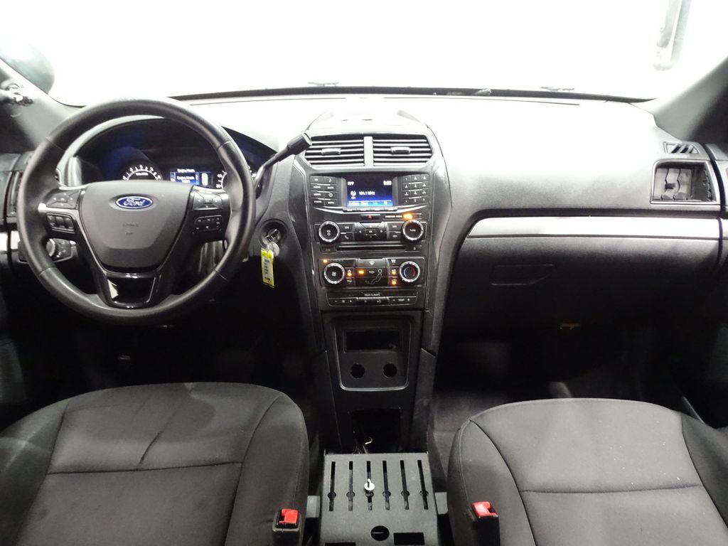 Vehicle image 22 of 38