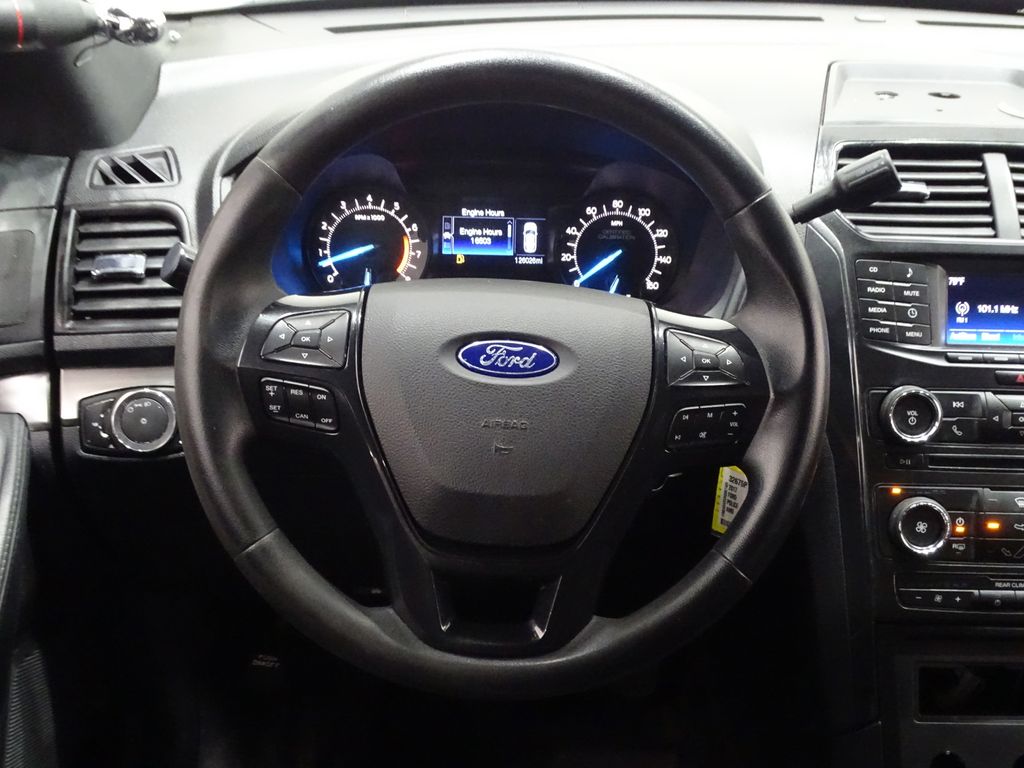 Vehicle image 17 of 38