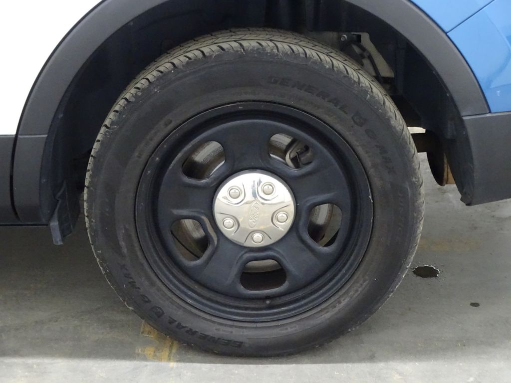 Vehicle image 29 of 38
