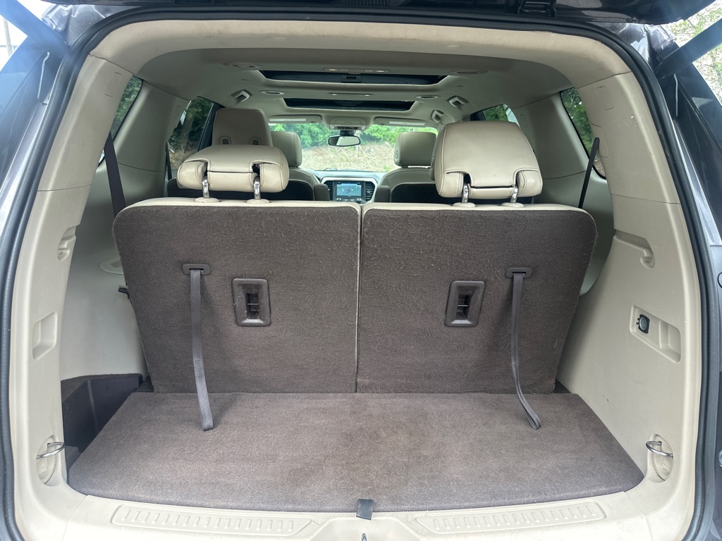 Vehicle image 39 of 58