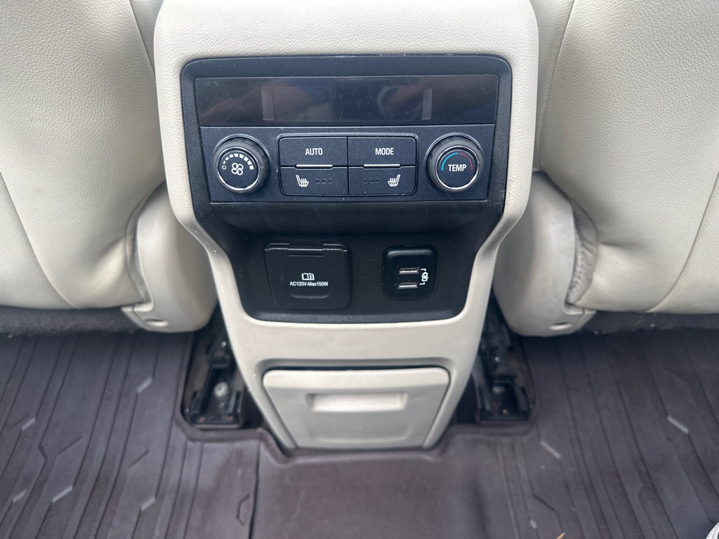 Vehicle image 36 of 58