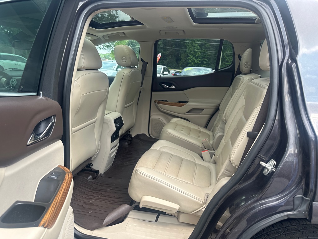 Vehicle image 14 of 58